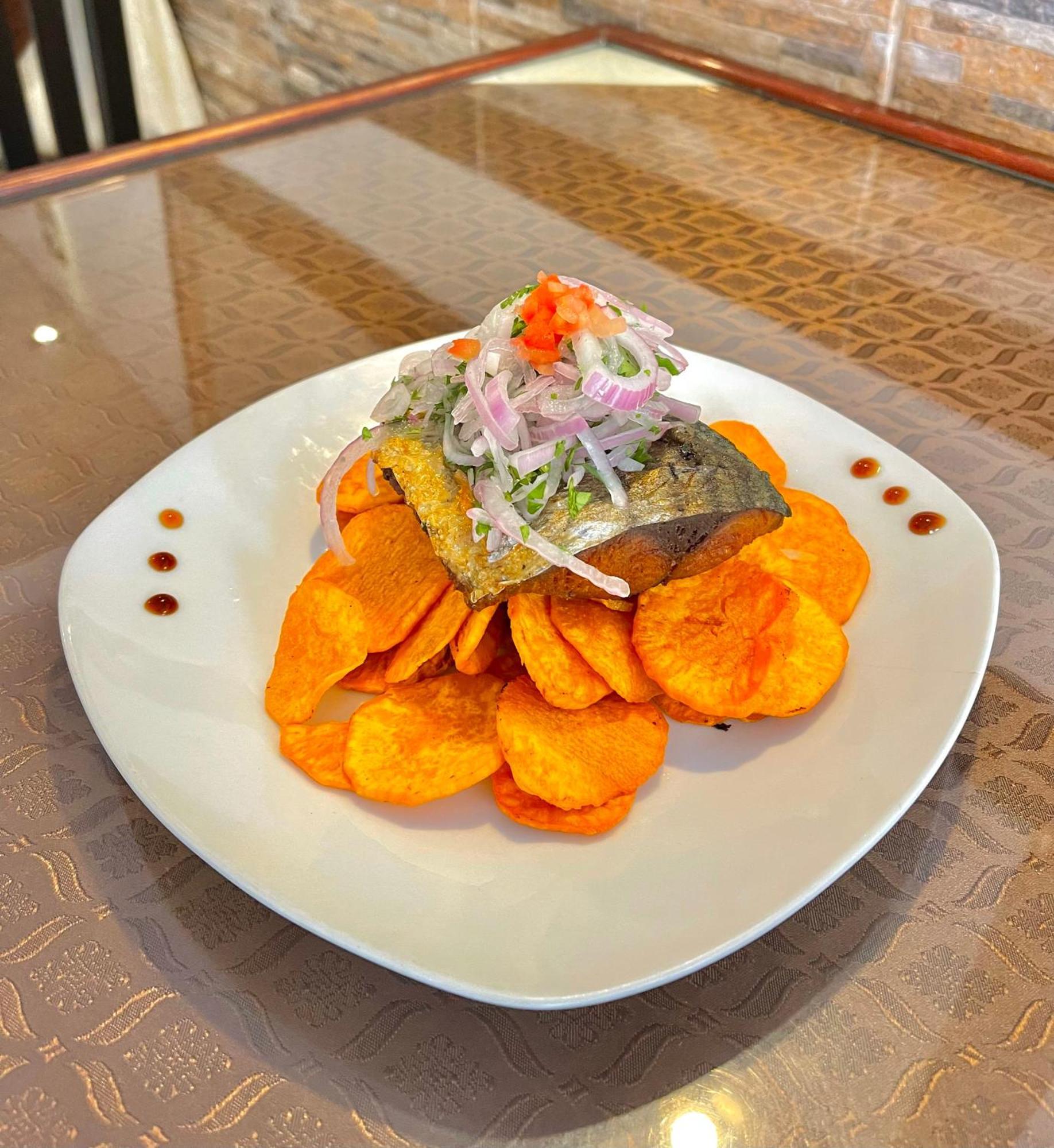 טרוחיו Jultom Inn Hotel & Suites מראה חיצוני תמונה