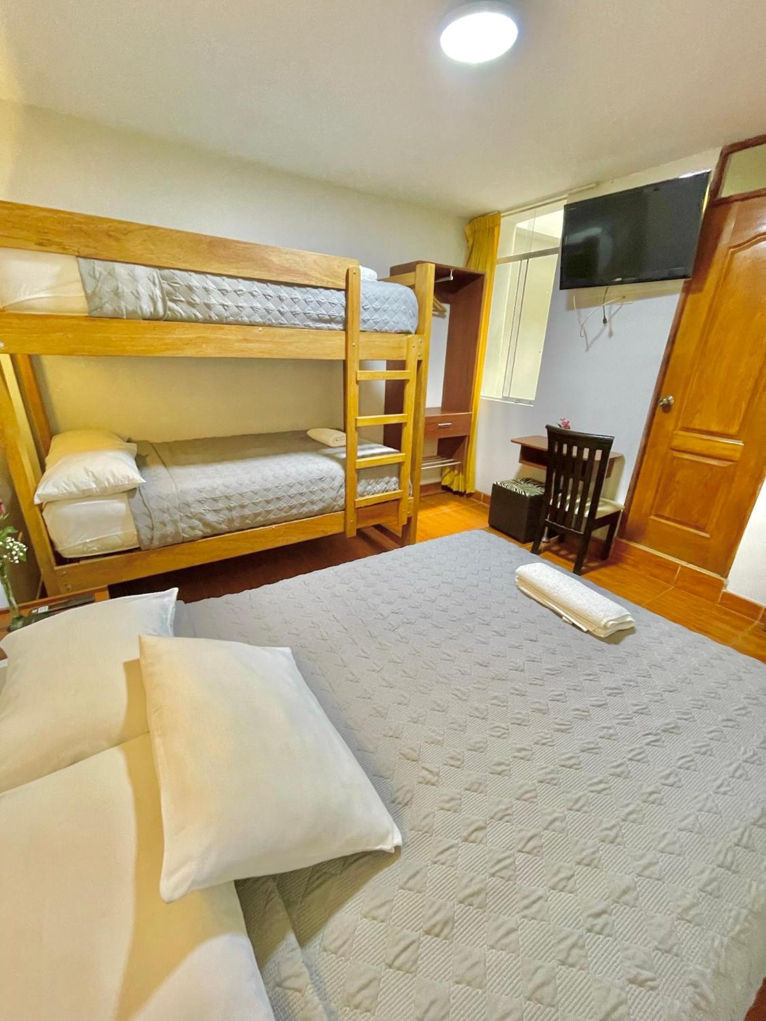 טרוחיו Jultom Inn Hotel & Suites מראה חיצוני תמונה
