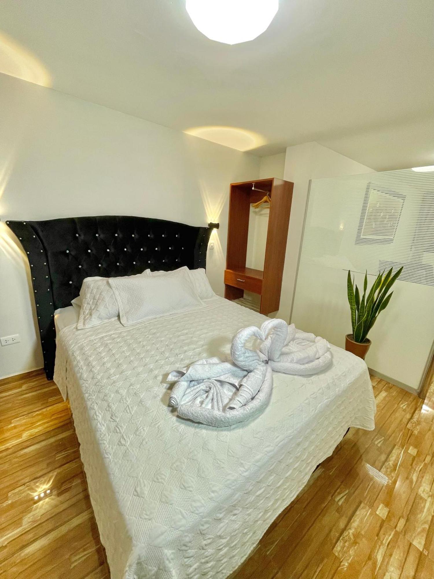 טרוחיו Jultom Inn Hotel & Suites מראה חיצוני תמונה