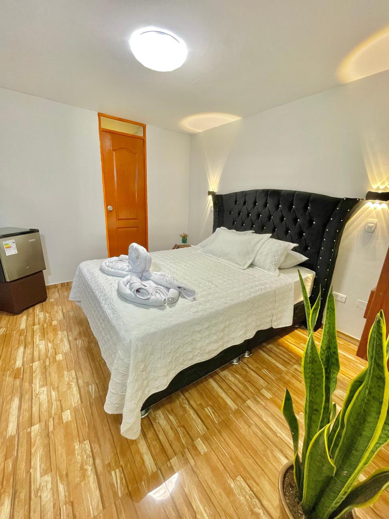 טרוחיו Jultom Inn Hotel & Suites מראה חיצוני תמונה
