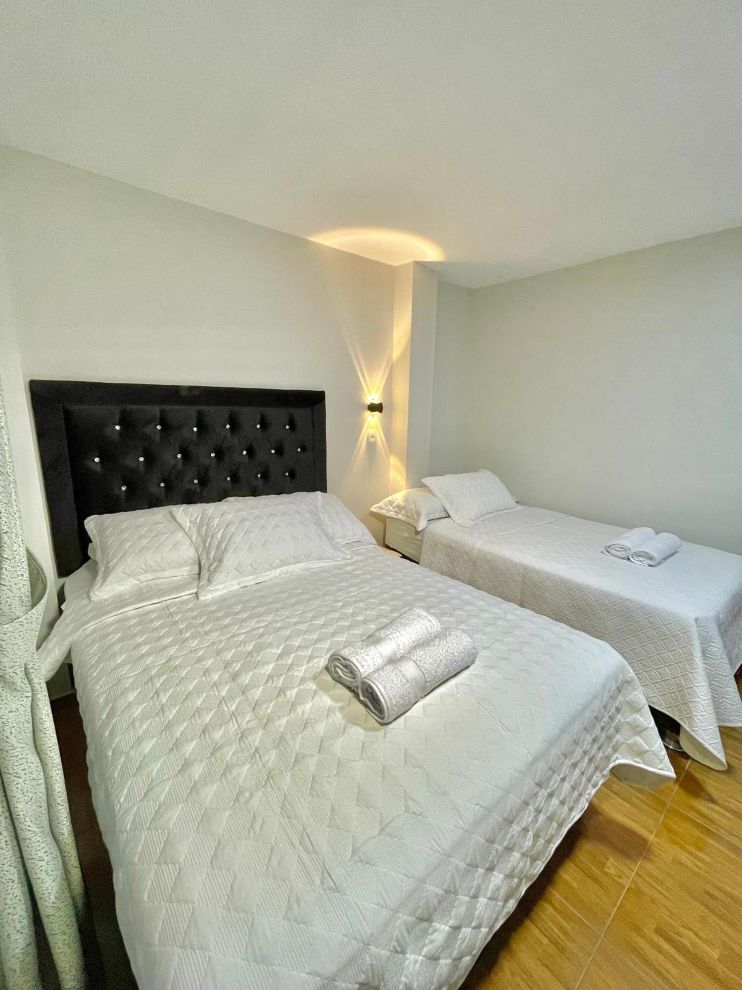 טרוחיו Jultom Inn Hotel & Suites מראה חיצוני תמונה